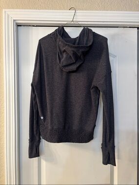 Lululemon Charcoal Gray Lightweight Hooded Pullover